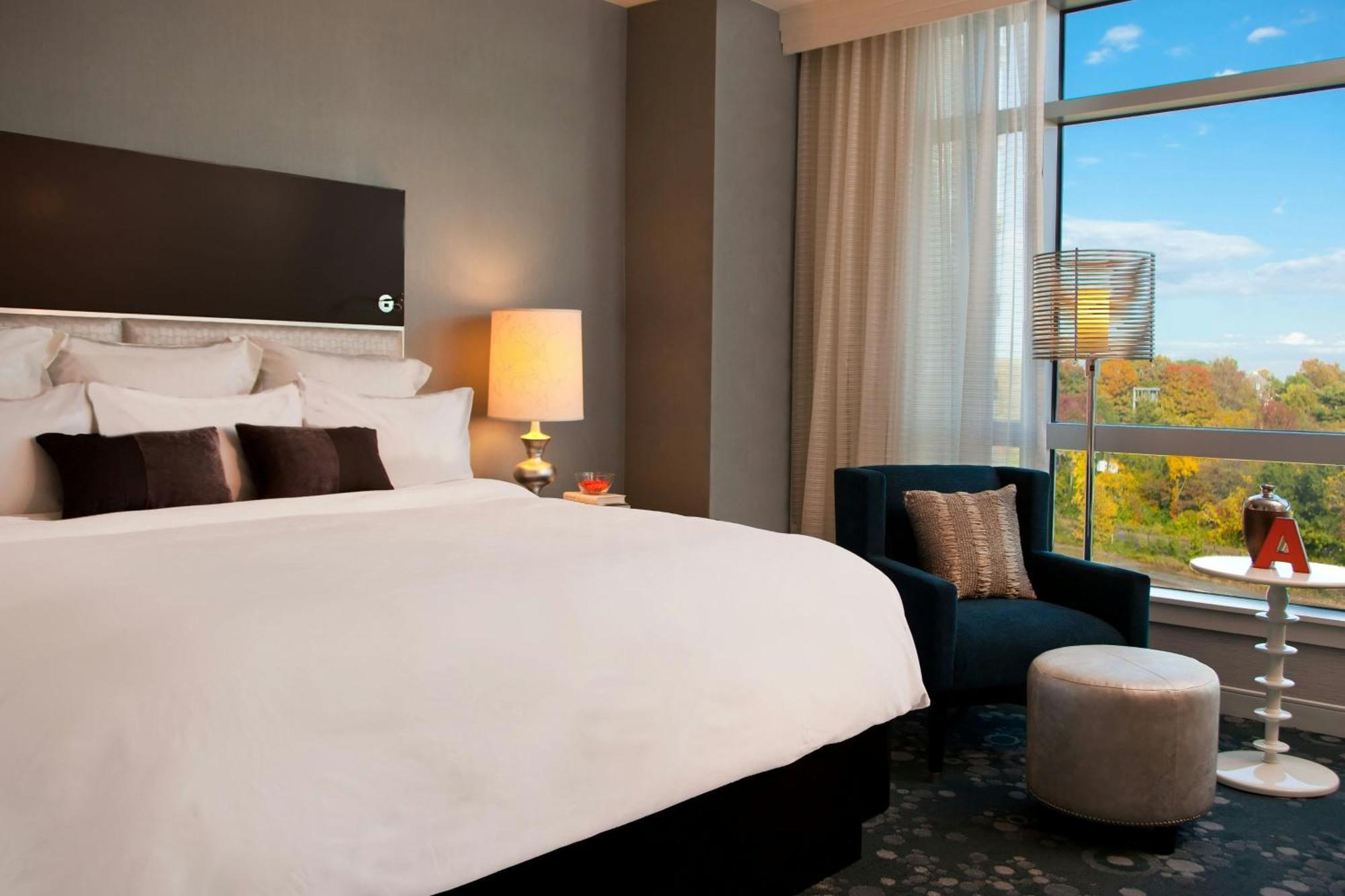 Renaissance Arlington Capital View Hotel Kamer foto