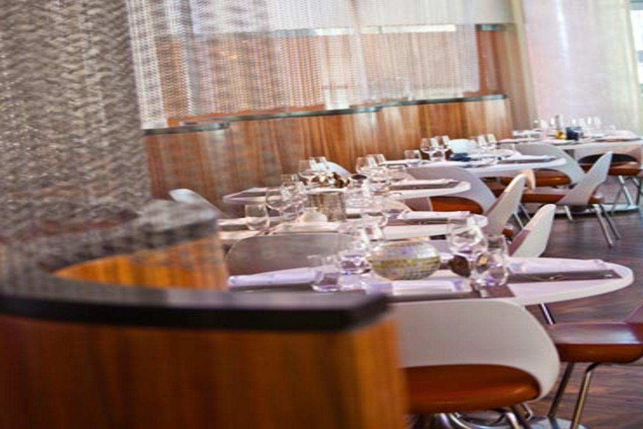 Renaissance Arlington Capital View Hotel Buitenkant foto